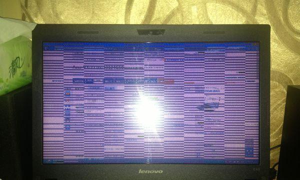 探究台式电脑花屏的原因（揭秘台式电脑显示异常的真相）